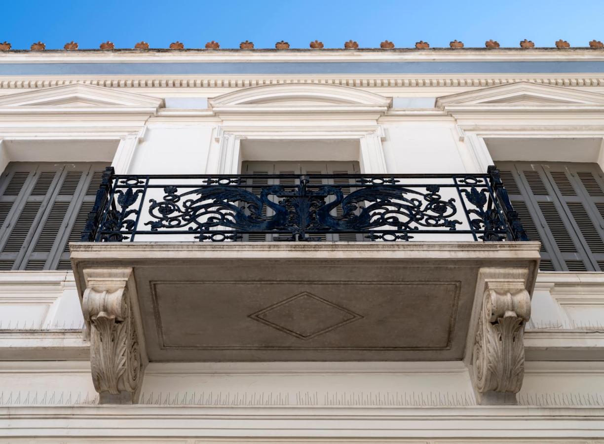فيلا The White House In Plaka By Jj Hospitality أثينا المظهر الخارجي الصورة